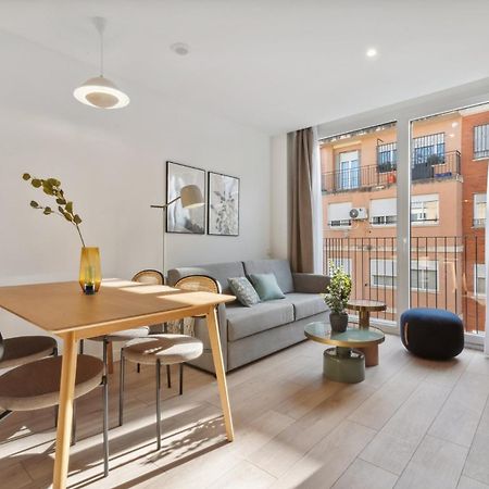 Limehome Valencia Carrer Del Pare Palau I Quer Exteriör bild