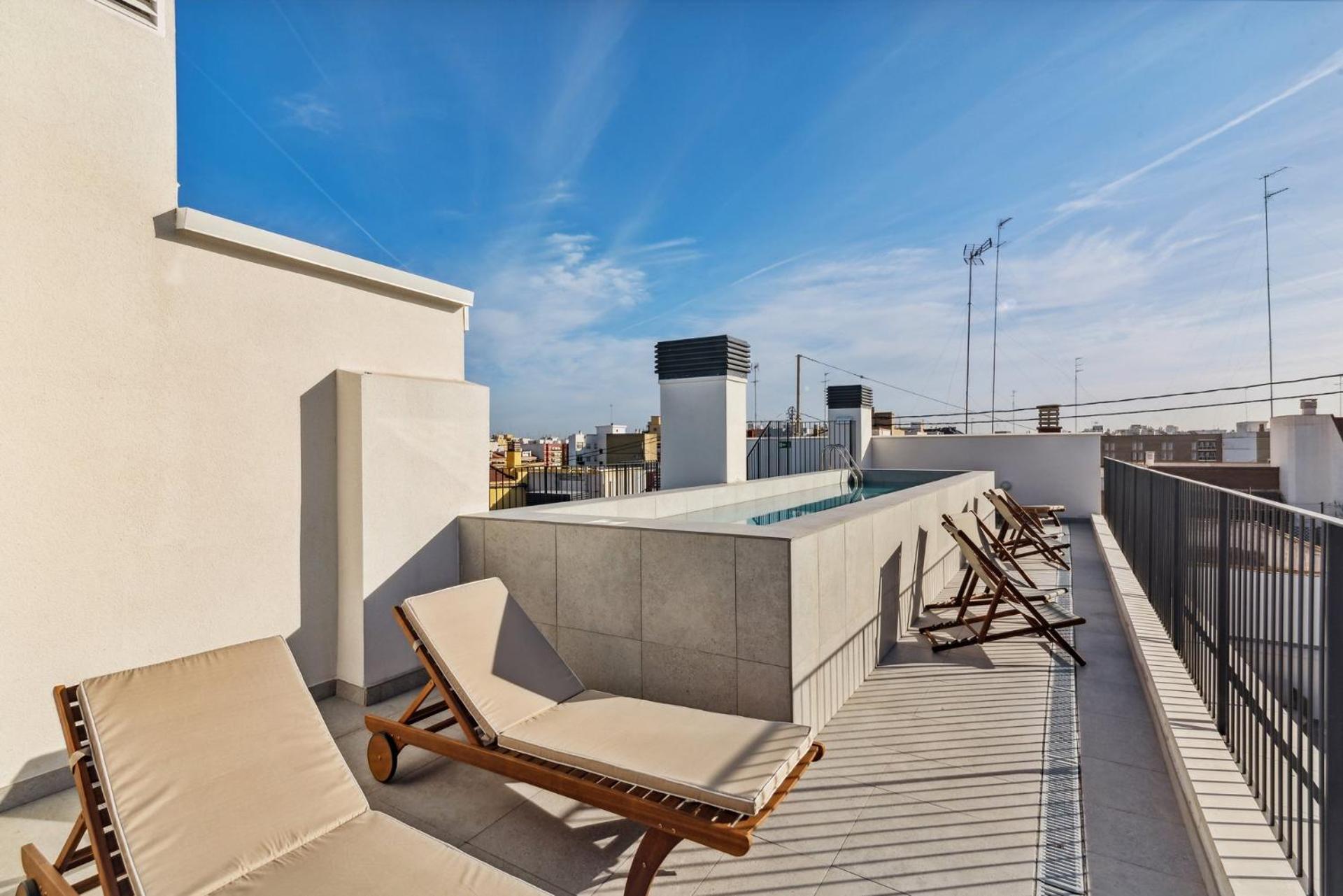 Limehome Valencia Carrer Del Pare Palau I Quer Exteriör bild