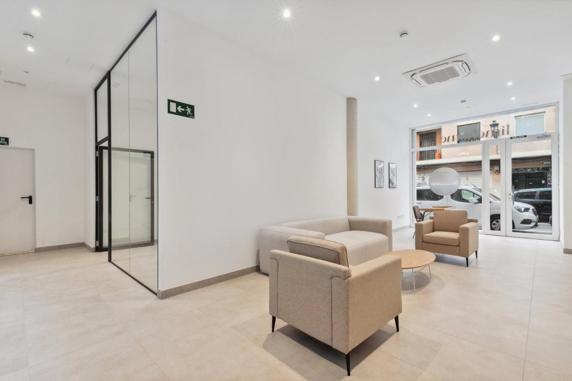 Limehome Valencia Carrer Del Pare Palau I Quer Exteriör bild