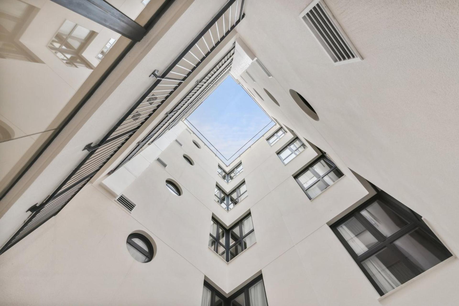 Limehome Valencia Carrer Del Pare Palau I Quer Exteriör bild