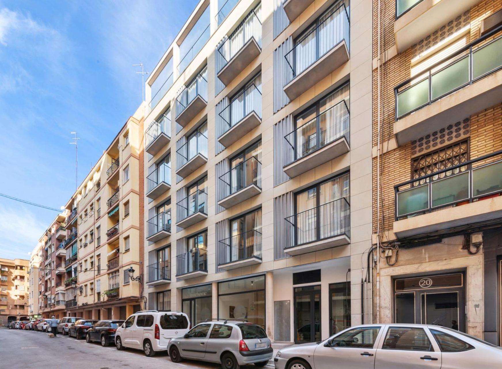 Limehome Valencia Carrer Del Pare Palau I Quer Exteriör bild