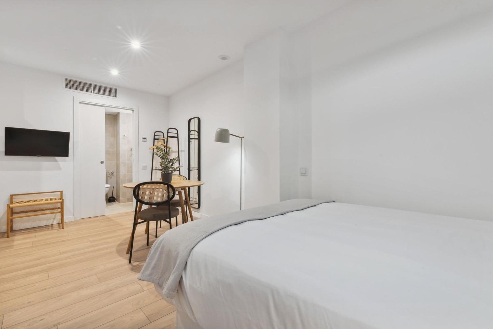 Limehome Valencia Carrer Del Pare Palau I Quer Rum bild