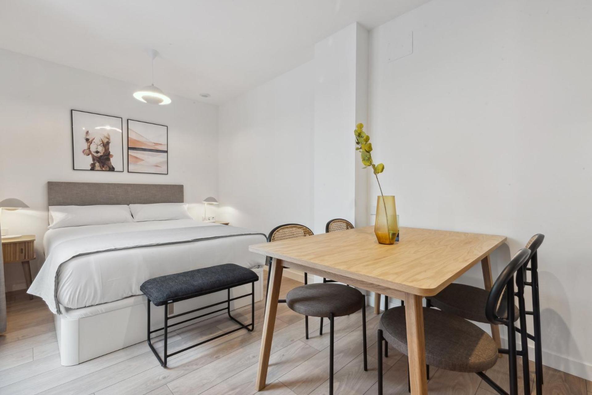 Limehome Valencia Carrer Del Pare Palau I Quer Rum bild