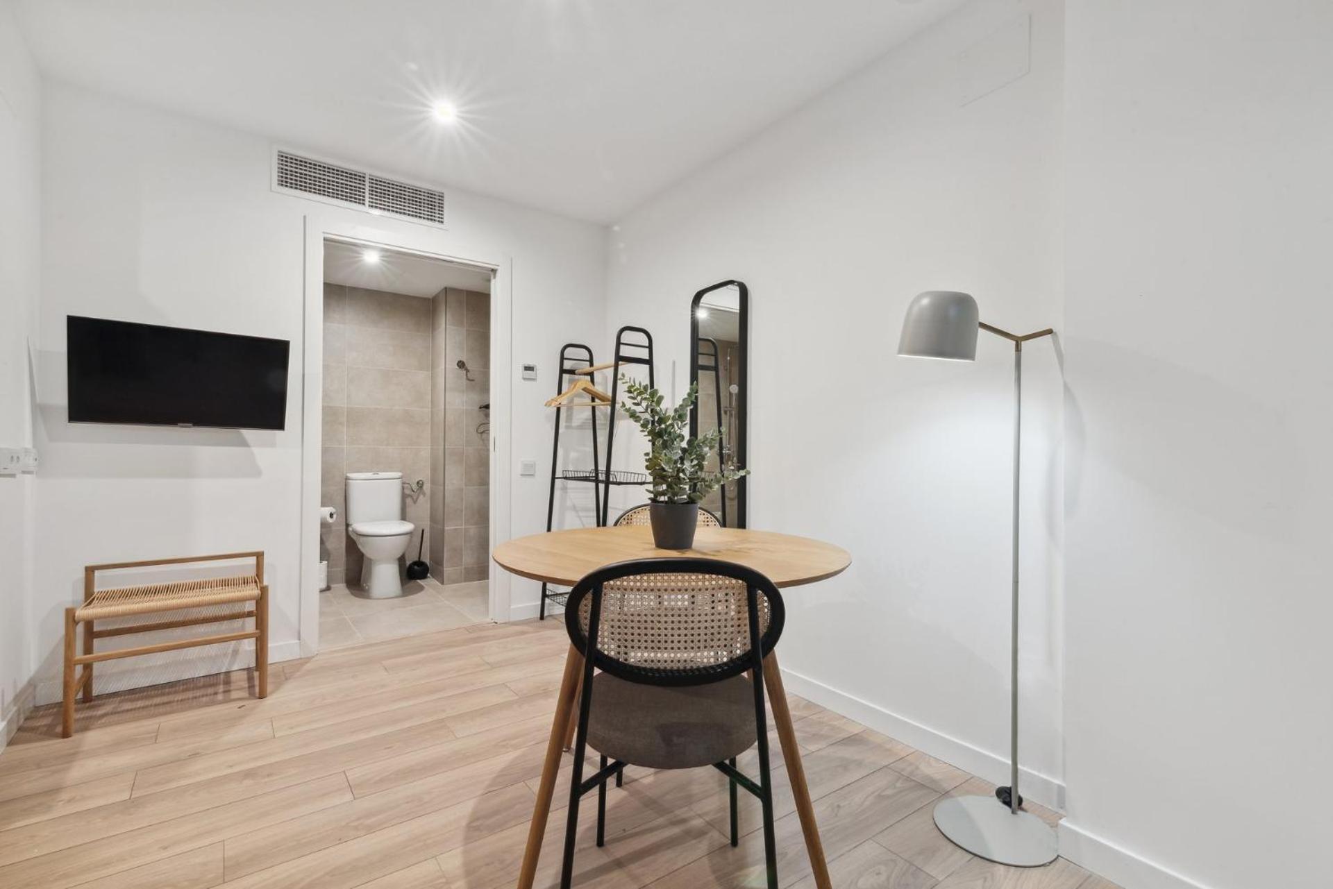 Limehome Valencia Carrer Del Pare Palau I Quer Rum bild