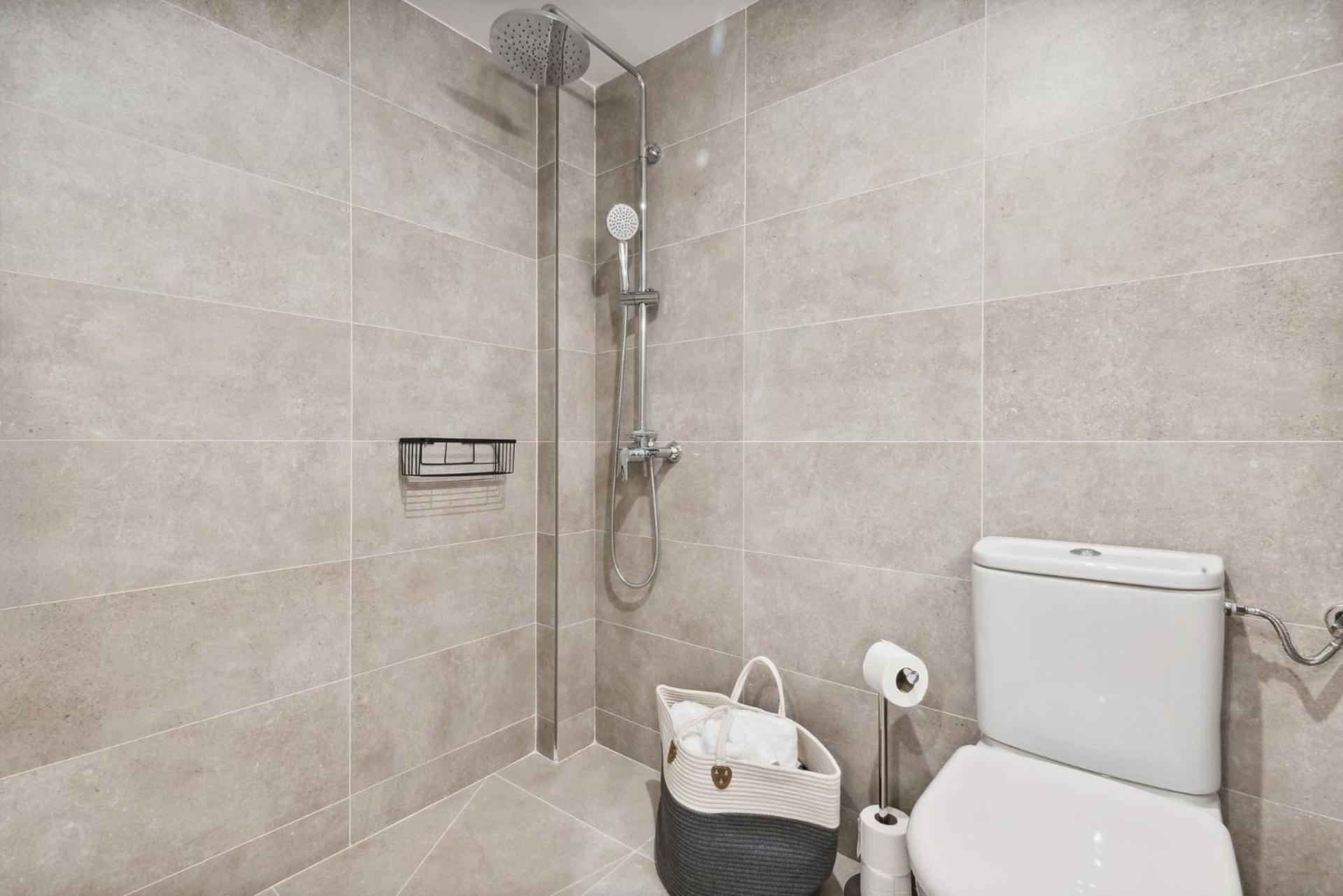 Limehome Valencia Carrer Del Pare Palau I Quer Rum bild